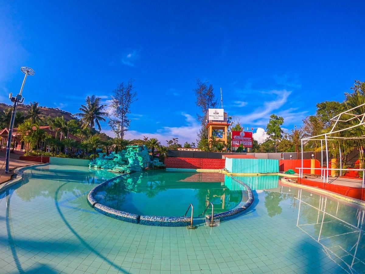 Whispering Woods Resort 罗纳瓦拉 外观 照片