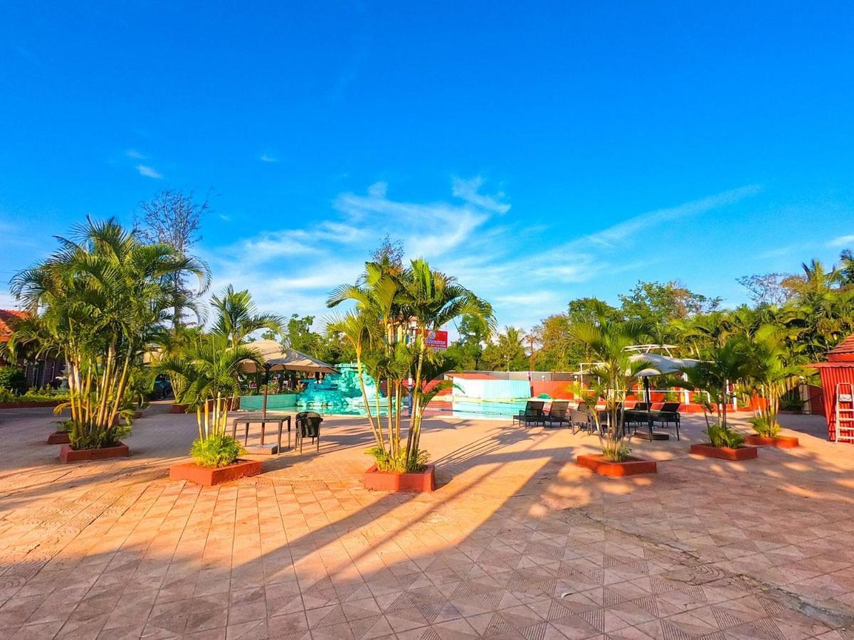 Whispering Woods Resort 罗纳瓦拉 外观 照片