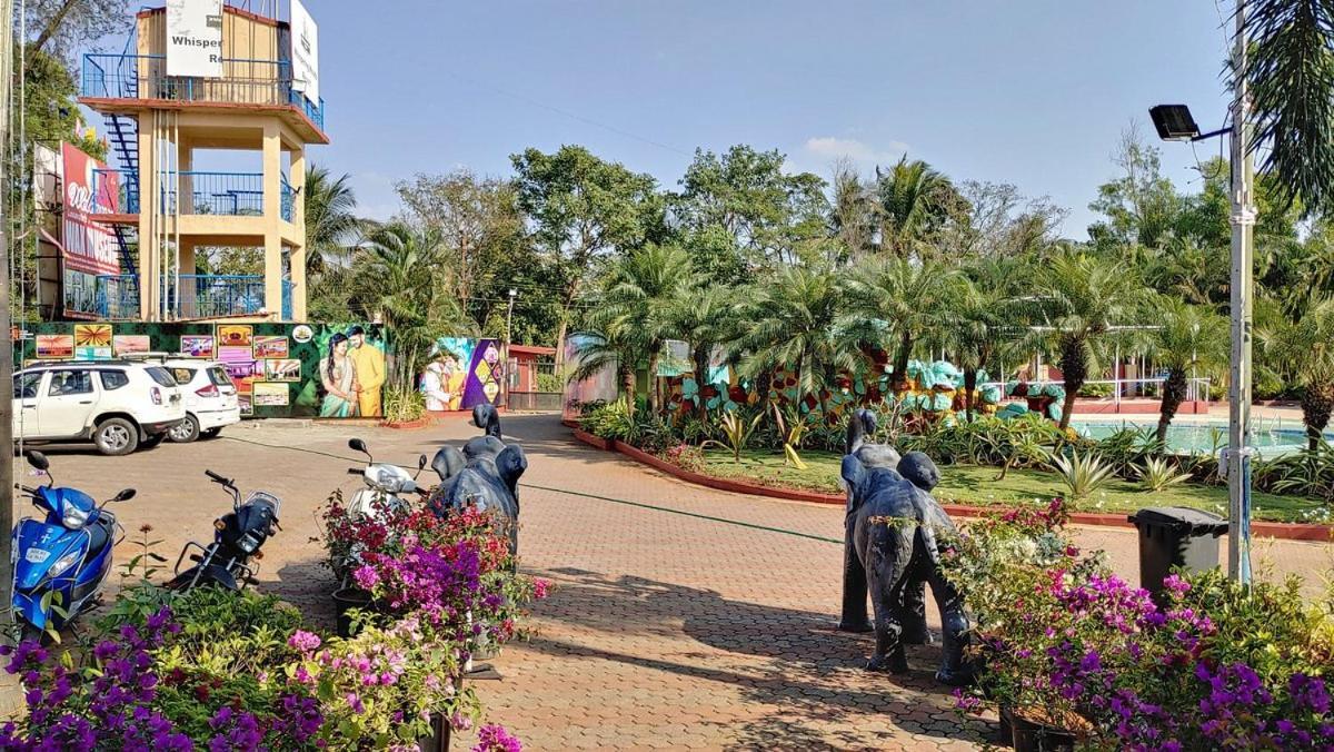 Whispering Woods Resort 罗纳瓦拉 外观 照片